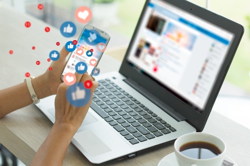 What You Need to Know Before Hiring a Social Media Manager